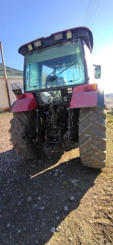 cayka maşın: Belarus 1523 traktor - Rəng: qırmızı, tam kabinli - Güclü ön çəkidə — 4