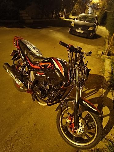 Moto elim yandida satilir pul lazim olduqu ucun satiram usdadan yeni