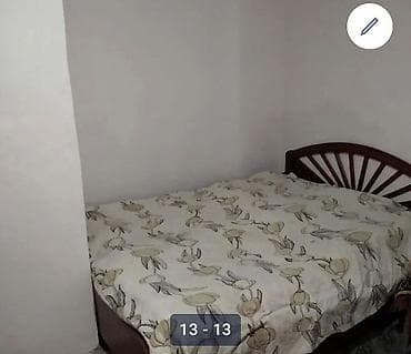 1 otaqli ucuz menzil: 1 otaqlı kiçik ev/otaq icarəyə təklif olunur Plan və sahə: - 1 otaq — 10