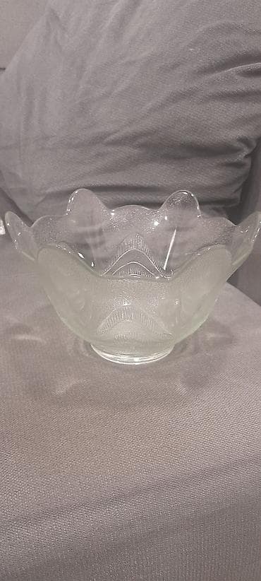 Личные вещи: Süsə konfet qabı 18 eni × 10 hündür.,qiymət 7 azn w.App 0506794049 — 2