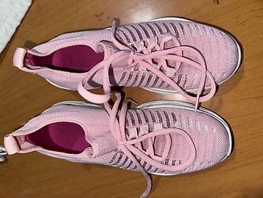 krasovkalar qadin ucun: 40 razmerdir ÜÇ DEFE GEYİNİLİB Məhsul: Qadın idman ayaqqabısı - Rəng — 3