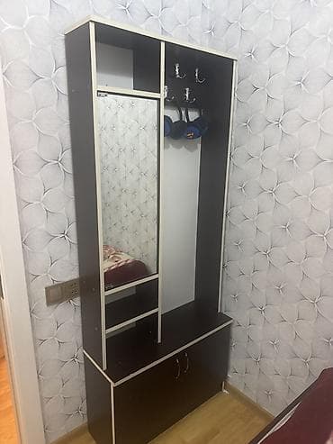 divar resimleri: 2 qapılı, Güzgülü, Qəhvəyi, Digər material, Açılan, Düz dolab — 1