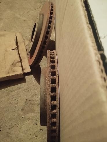 volkswagen 3 6: Cütlük ön əyləc diskləri - Material: tökmə dəmir - Tip — 3