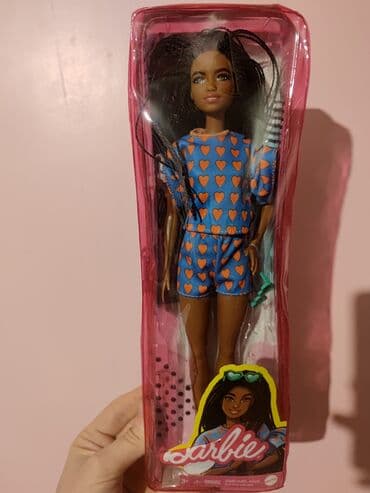Barbie kuklası – orijinal Mattel. Xüsusiyyətlər: - Qutuda gəlir