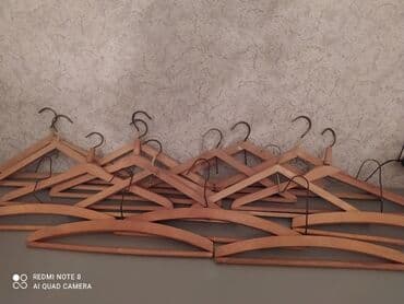вешалки напольные в ташкенте: Sovet istehsalı teze demir yigilib acilan ve taxta vesilkalar cox — 4