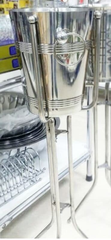 vedrə: Buz vedresi — 4