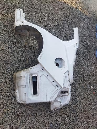 orta panel: Məhsul: Avtomobilin sağ arxa krılosu hissəsi (kuzov “çetrvërk/quarter — 1