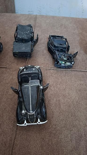 Vinil vallar: 2025 il, 1:24, Dəmir — 4