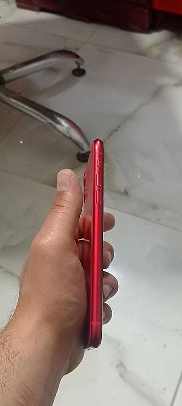 iphone 6 's: IPhone 11, 256 GB, Qırmızı, Face ID — 4