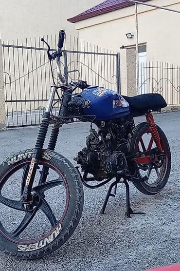 mini karavan: Suzuki — 1