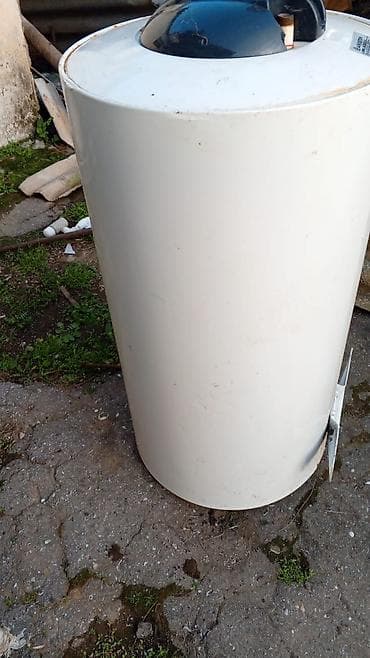 Elektrik su qızdırıcısı (boiler) - Şaquli silindrik gövdə, ağ rəng -