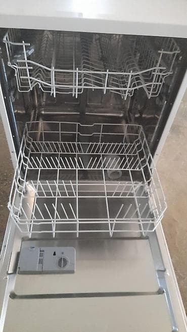 sharp kondisionerleri: Qabyuyan maşın Sharp, Tam qabaritli (60 sm.), Ayrıca dayanan — 1