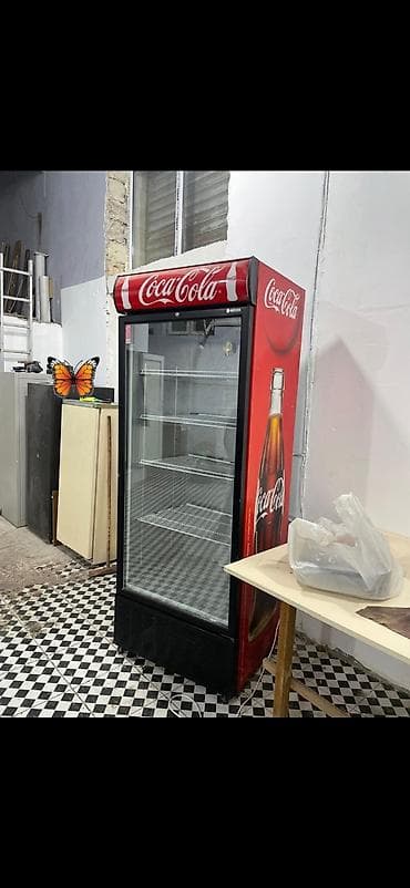 Vitrin soyuducu 599m ünvan Əhmədli. SAMİRƏ