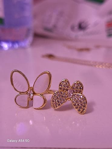 carter uzuk: Qızılı rəngdə iki kəpənək motivli qadın üzüyü - Dizayn: Açıq uclu — 2