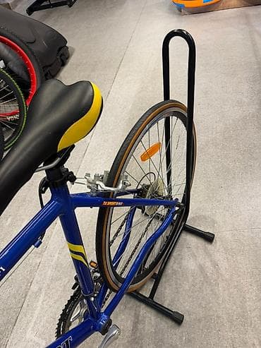 Velosiped aksesuarları: Şosse velosipedi – klassik dizayn, yüngül və sürətli çəkisi 6 kq,ölçü — 7