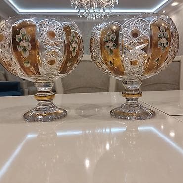 xrustal guldan: Bohemia kristal formalı iri qablar dəsti (2 ədəd).hündürlük 23 sm — 1