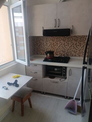 fədək xəzər: Mənzil35 kv ailiye verilir er arvad ve yahud ana bala ve yahud bir — 12