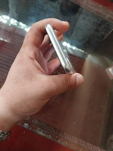iphone 7 sumqayit: IPhone X, 64 GB, Gümüşü, Simsiz şarj — 4