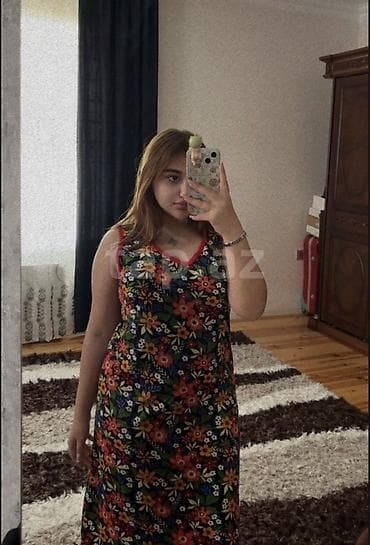 dress: Geyim: Qadın üçün yay paltarı - Üslub: Uzun, qolsuz, V-yaxa - Naxış — 1