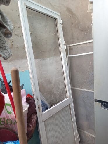 3 10 taxta qiymeti: PVC çərçivəli şüşə qapı - Material: ağ rəngli PVC profil - Üst hissə — 1