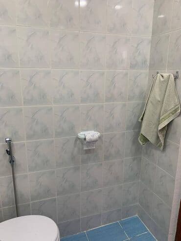 qarayev obyekt: Qaraev metrosuna yaxin 5 mertebeli binanın 5-ci mərtəbəsində — 5