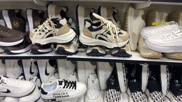 flis kişi tolstovkaları: Məhsul: Kişi və qadın ayaqqabıları – gündəlik və stil kombinasiyası — 23