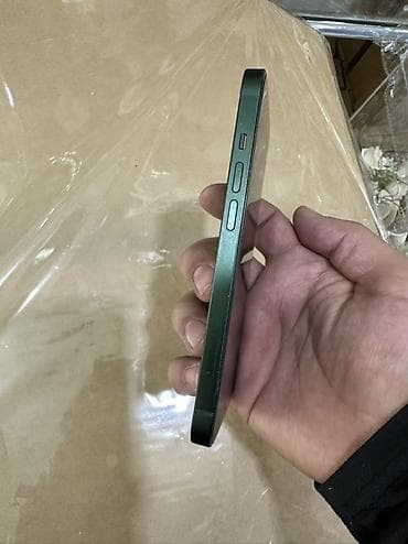 IPhone 13, 128 GB, Yaşıl, Barmaq izi, Simsiz şarj, Face ID — 3