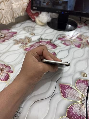 gizli balaca kamera: IPhone Xs (5.8") korpus və hissələr - Model: iPhone X, gümüş rəngli — 6