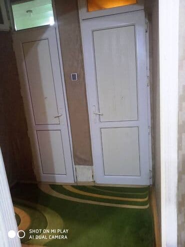 9 ci mikrorayon satilan evler: Bakı, 3 otaqlı, Köhnə tikili, 80 kv. m — 9