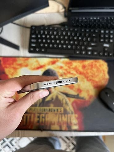 iphone 4 telefonunu al: IPhone 15 Pro, 128 GB, Natural Titanium, Zəmanət, Simsiz şarj, Face ID — 4