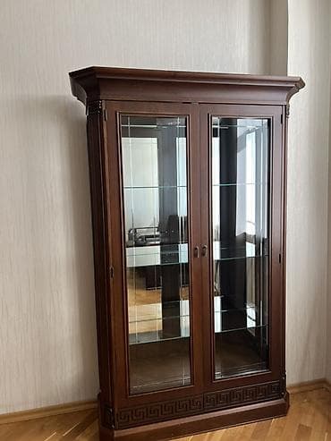 mebler: Qonaq otağı üçün mebel -Tumba böyük -Böyük ikiqapılı servant -TV — 1