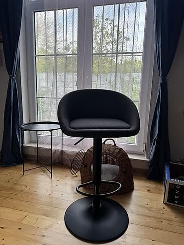 Bar stulları. Hərəsi 50 manatdan. JYSK (skandinaviya mağazası)