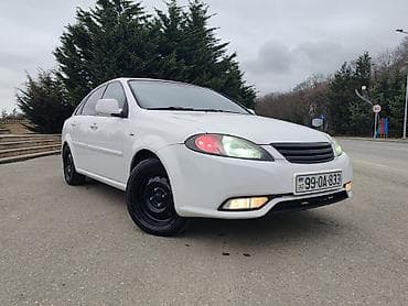 Daewoo Gentra: 1.5 l | 2014 il Sedan