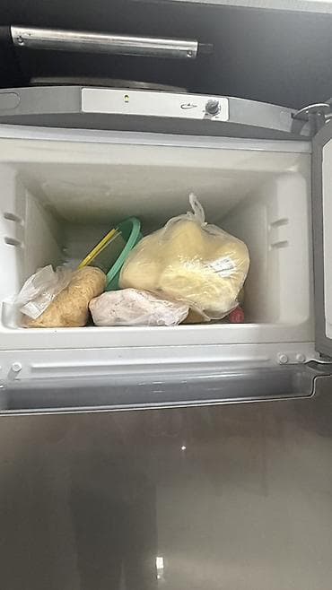 iphone 13 satilir: İki qapılı soyuducu Uzunluq:160 Enlik:60 Endirim olacaqdır - Rəng — 2
