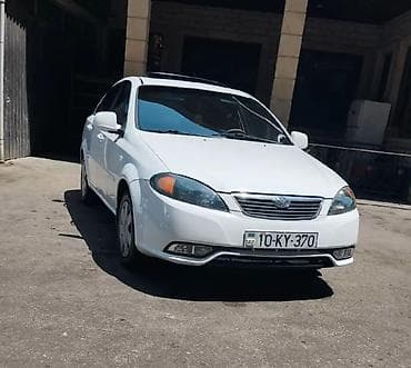 traxtor satisi: Daewoo Gentra sedan – ağ rəng, şəhər və magistral üçün universal rahat — 2