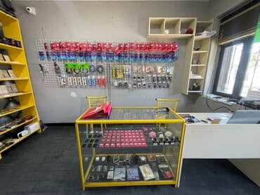 orbita mtk qarayev: Hazır biznes satılır! Telefon mağazası çox münasib qiymətə. Arenda — 8