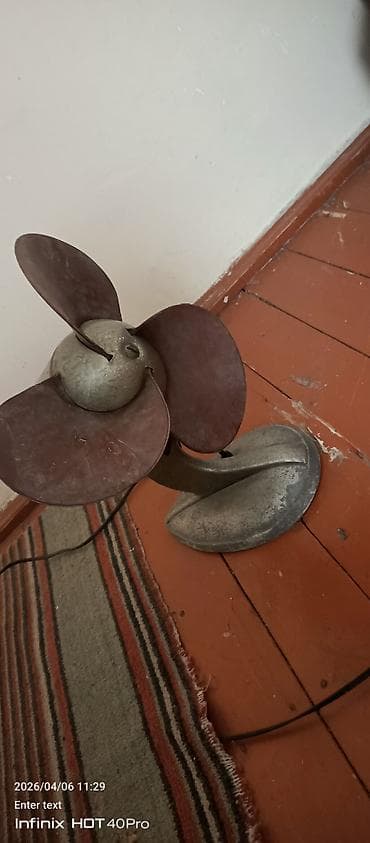 ventilator satisi: Məhsul: Retro masa ventilyatoru Təsvir: - Korpus və ayaq metal — 3