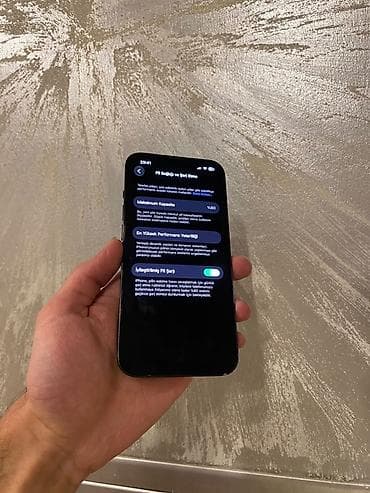 philips xenium 9@9s: IPhone 13, Qara, Face ID — 8