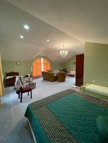 salyanda evlər: 15 otaq, 550 kv. m, Orta təmir — 23