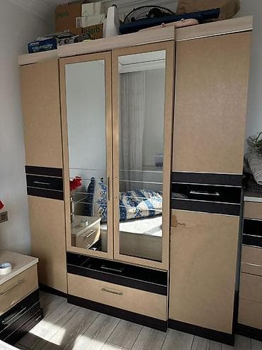 sap: Yataq otağı mebel dəsti Tərkibi: - Çarpayı və döşək: İki nəfərlik — 1