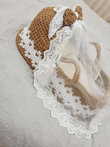 Beşiklər: Oğlan və qız üçün, Beşik, Matras ilə, Yellənmə mexanizmsiz — 2