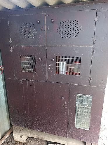 Quşçuluq üçün çoxfunksiyalı taxta-metaldan hazırlanmış bölməli