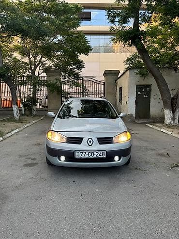 Renault Megane kombi (universaI) – gümüşü rəng Maşın motor karopka
