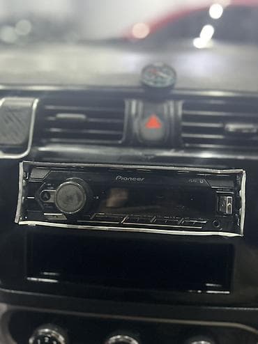 maqintafon kalonka: Avtomobil üçün audio sistem dəsti - Başlıq: Pioneer tək-DIN maqnitola — 1