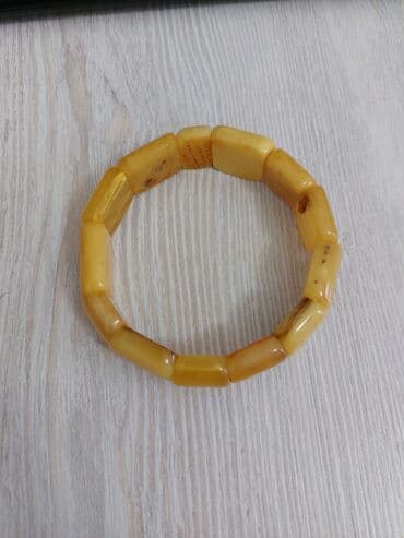 kəhrəba nədir: Kəhrəba qolbağ — 3