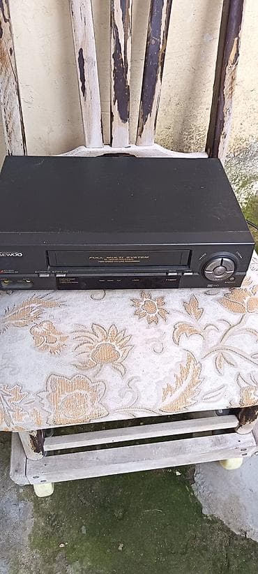 Daewoo VHS video maqnitofonu Xüsusiyyətlər: - Full Multi System