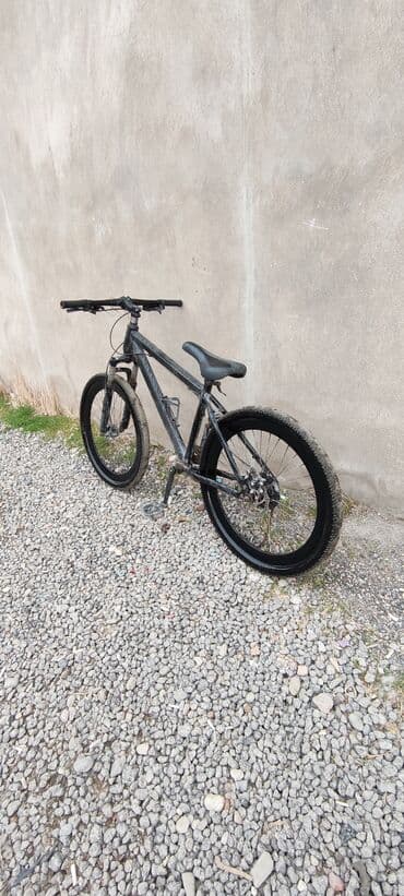 10 sinif informatika derslik: Yüngül xərci var - Rəng: qara - Çərçivə: alüminium ərintisi görünüşlü — 2