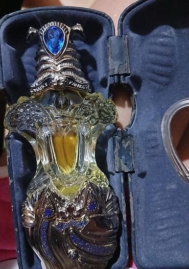 amber elixir eau de parfum: Özəl kolleksiya 750 manata alınıb Məhsul: Qadınlar üçün ətir – “No 33 — 2