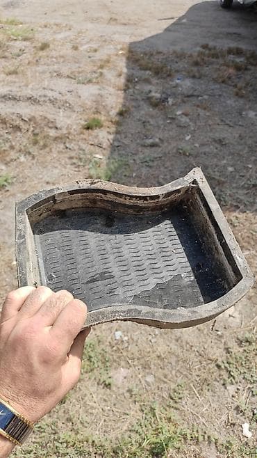 örtü: Beton daş/daş döşəmə istehsalı üçün qəliblər ölçuler var bir yerden — 1