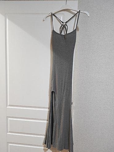 Boz rəngdə uzun trikotaj don - Model: nazik askılı, dar yuxarı hissə